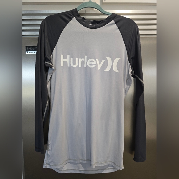 Men's Hurley Surf and Swim Shirt - Picture 2 of 3
